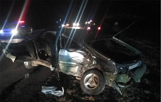 В Нижнекамском районе столкнулись 2 "легковушки" и трактор