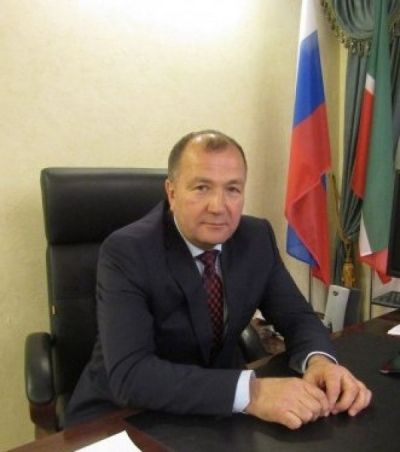 Александр Павлов поздравляет камполянцев с Днем Конституции Республики Татарстан