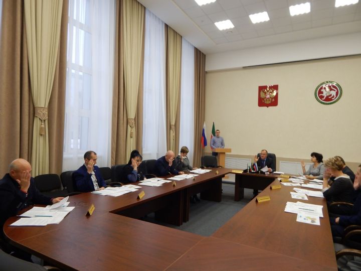 В Исполнительном комитете Камских Полян состоялась очередная сессия