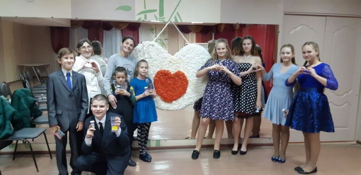 Сотрудники Молодежного центра «Алан» провели праздник для "особенных" детей