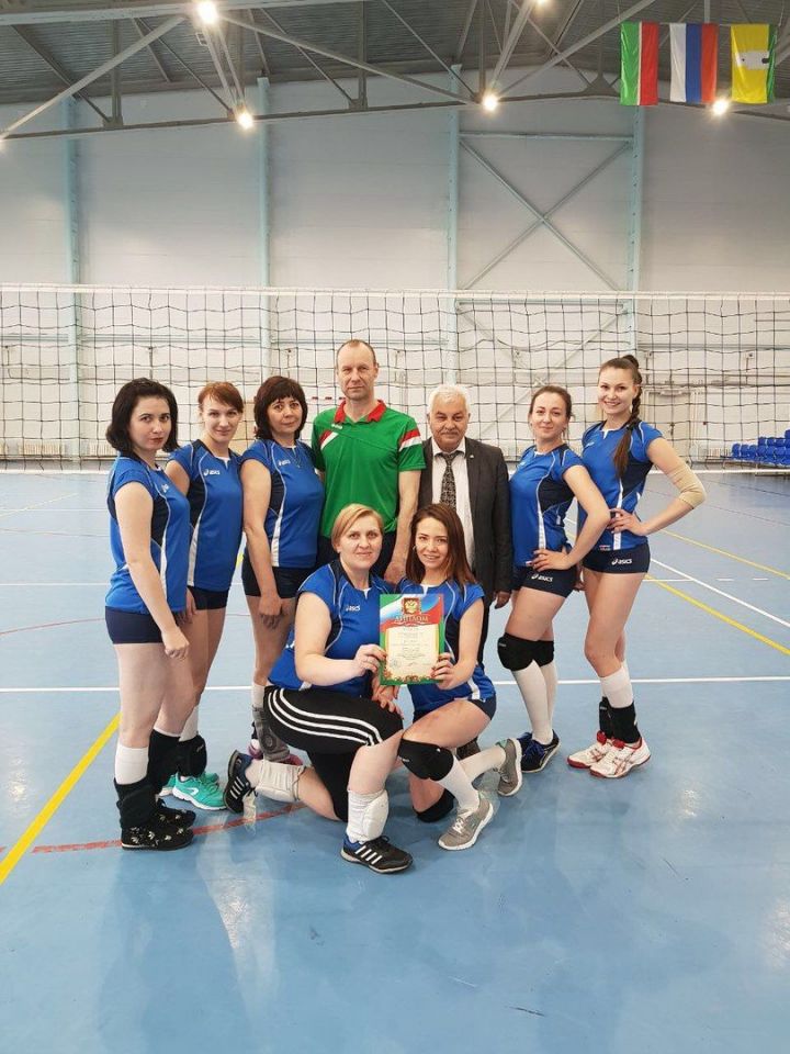 Камскополянские волейболистки представляли Нижнекамский район на Чемпионате РТ и заняли 3 место