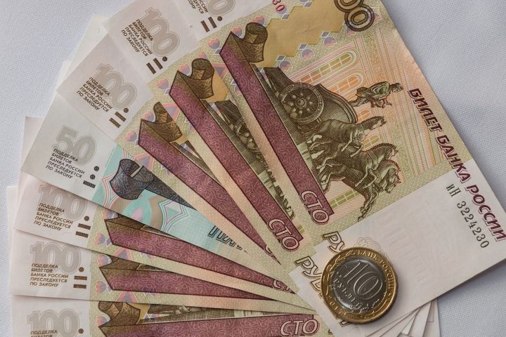 Пенсионеры получат прибавку до 1400 рублей за трудовой стаж