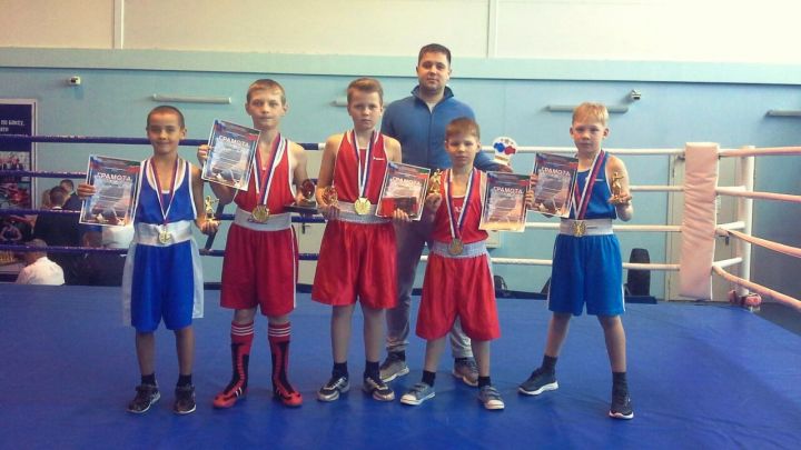 Камскополянские боксеры привезли с Республиканского турнира 10 медалей