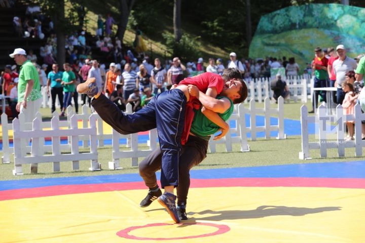 Чемпионат мира по курэш пройдет на открытой площадке Сабантуя в РТ