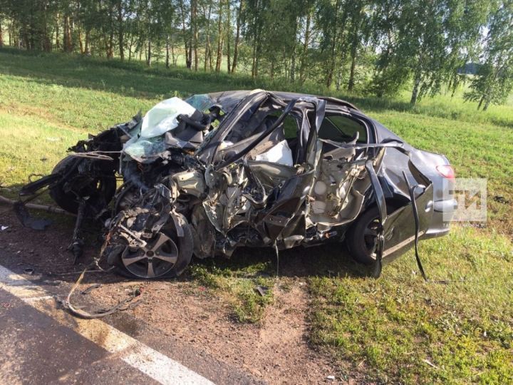 В Татарстане на трассе произошла смертельная авария