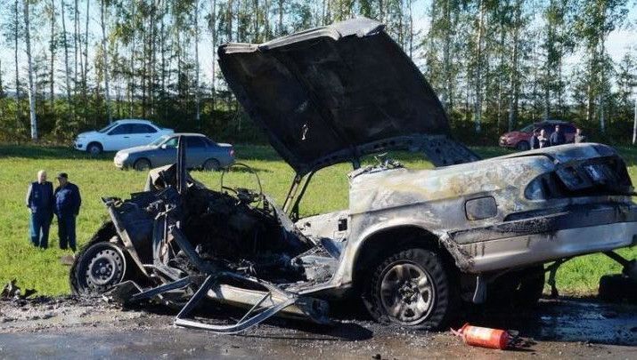 В Татарстане водитель «Волги» заживо сгорел после аварии с «КАМАЗом»