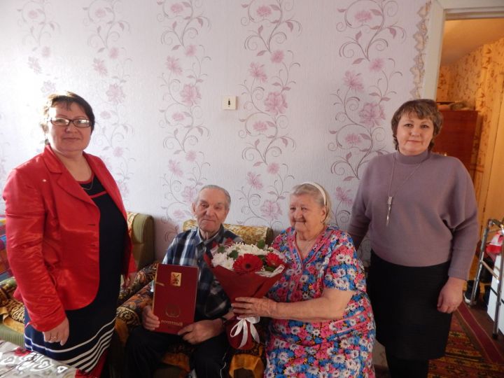 65 лет совместной жизни отметила семья Сидоренко