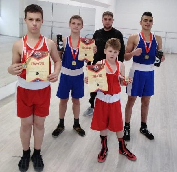 Воспитанники Камполянской спортивной школы на Открытом ринге в Нижнекамске