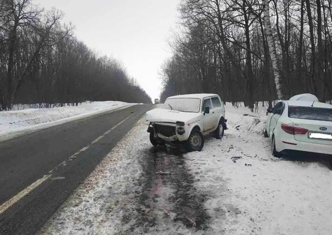 В ДТП на трассе Чистополь – Нижнекамск пострадали 4 человека