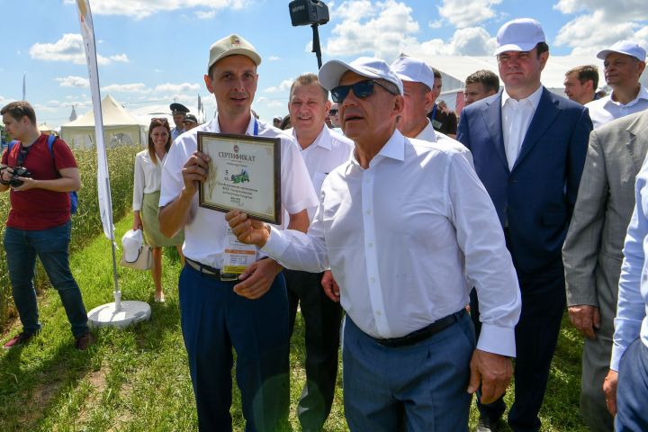 Айрат Хайруллин: «Я очень рад тому, что именно Татарстан сегодня уверенно демонстрирует развитие принципиально нового АПК»