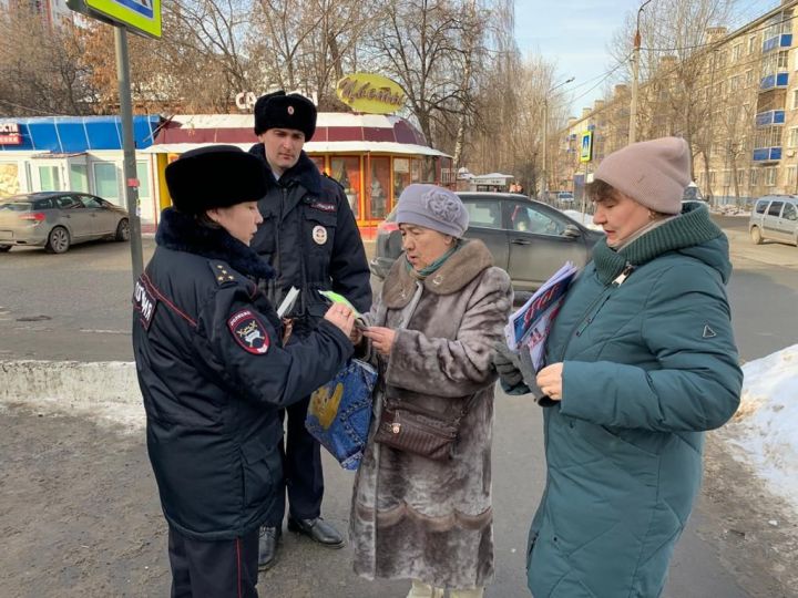 В Татарстане проходят специальные занятия для пожилых участников дорожного движения