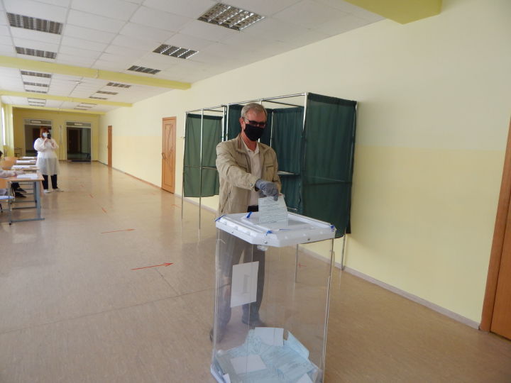 Камполянцы продолжают голосовать. Активное участие в выборах принимают представители старшего поколения