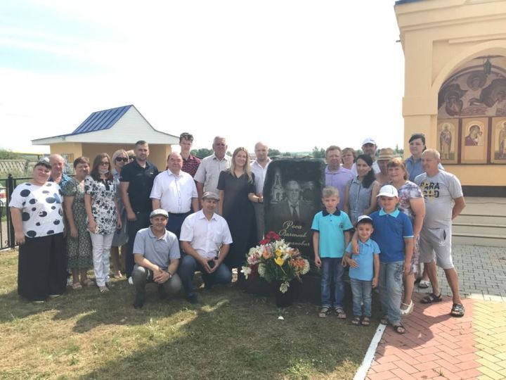 В селе Смыловка прошел праздник, приуроченный ко дню памяти мецената и благодетеля Вячеслава Степановича Роса