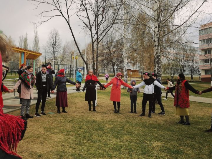 В Камских Полянах состоялось Всероссийская акция «Культурный хоровод»