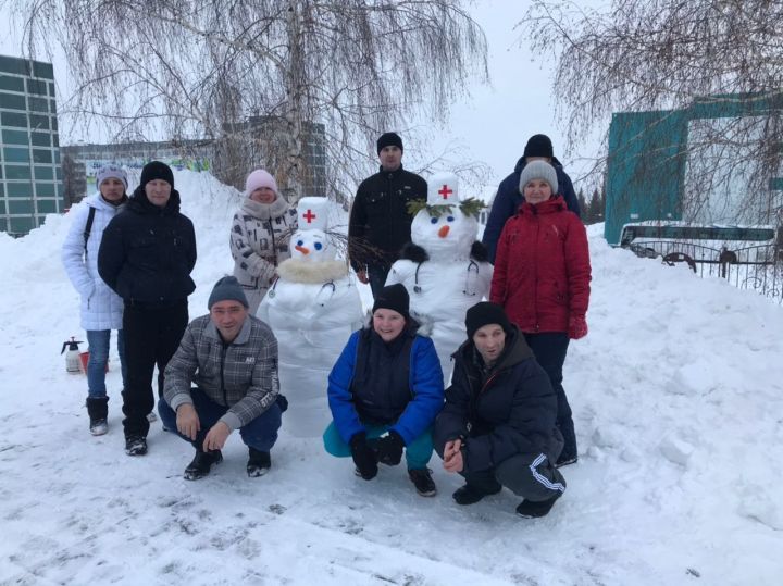 Камполянцы приняли участие в открытом творческом состязании "Битва снеговиков"