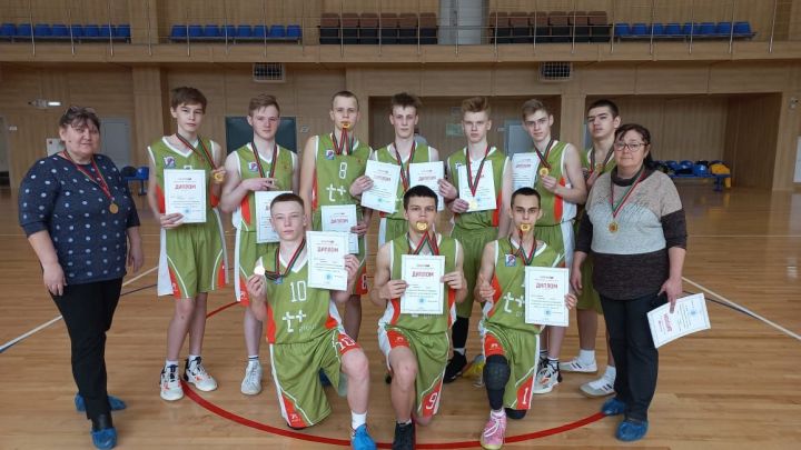 Камполянские баскетболисты приняли участие в Первенстве Республики Татарстан в г. Буинск
