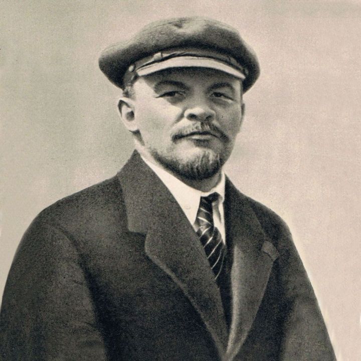 Сегодня день рождения Ленина