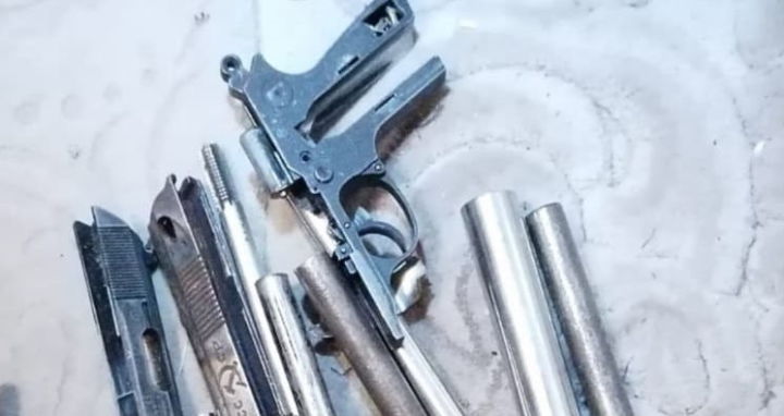 Нижнекамские полицейские в квартире местного жителя обнаружили арсенал оружия