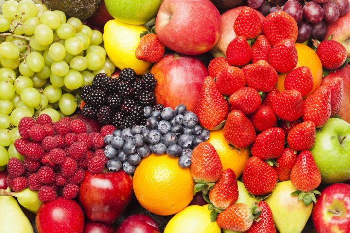 Диетолог назвала омолаживающие фрукты и ягоды, которые растут в Татарстане