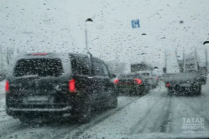 Водителей предупредили о вероятности гололёда на дорогах