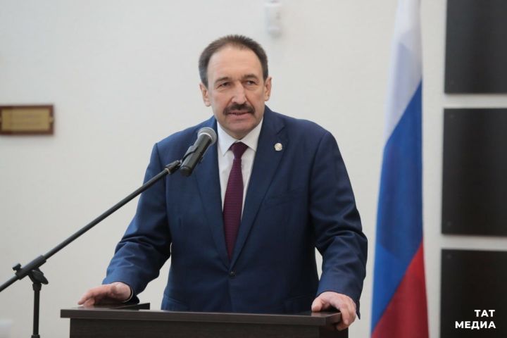 Песошин поздравил жителей Татарстана с Днем космонавтики