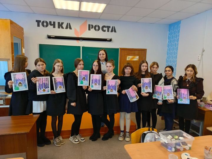 Педагог ЦДТ «Радуга» провела мастер-класс по изобразительному искусству