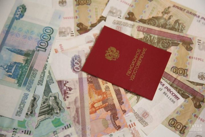 Эксперт Поздняков подчеркнул, что россияне, никогда не работавшие, все равно будут получать пенсию
