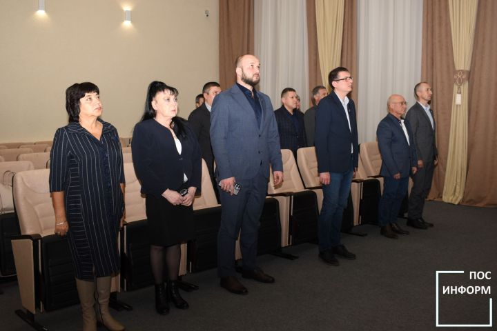 В исполнительном комитете Камских Полян состоялась сессия