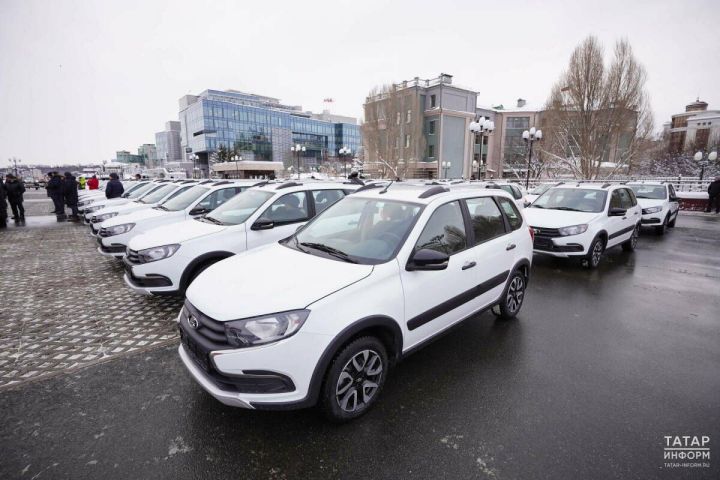 Цены на новые автомобили в России вырастут на 10% к 2026 году — прогноз Моржаретто