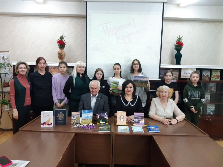 В школе №1 Камских Полян прошла творческая встреча с поэтами