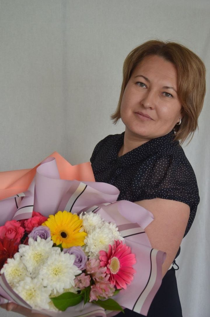 Оксана Геннадиевна Пискарева, воспитатель д/с «Солнышко» Камских Полян: «профессия воспитателя уникальна...»