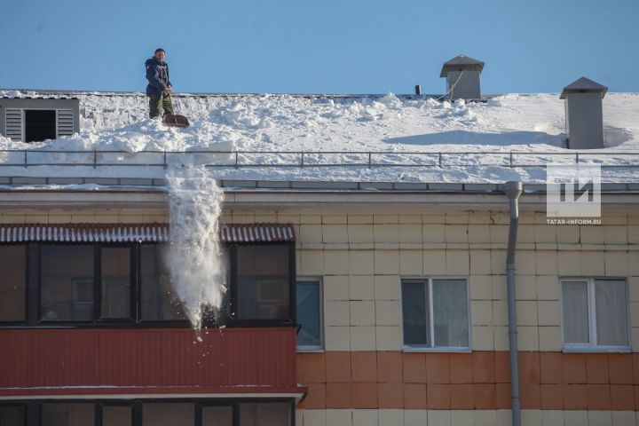 Падение снега и сосулек: кто несет ответственность?