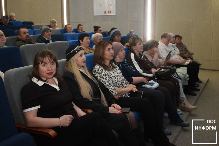 Управляющая компания Камских Полян провела отчетное собрание перед жителями