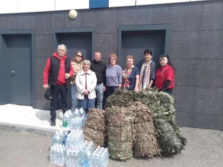 Волонтёры Камских Полян отправили груз в 268-й самоходный артиллерийский полк
