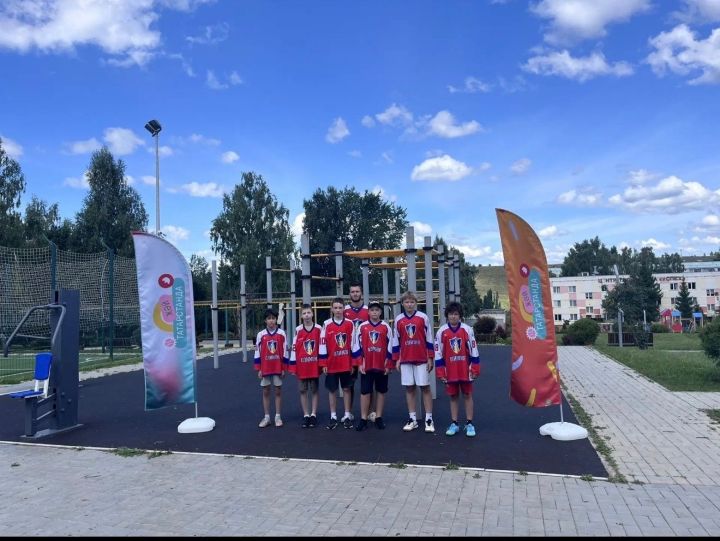 Дворовый движ на турниках прошёл в Камских Полянах