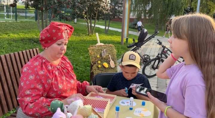 «Яблочный фестиваль» прошёл в Камских Полянах: идеальный выходной для всей семьи