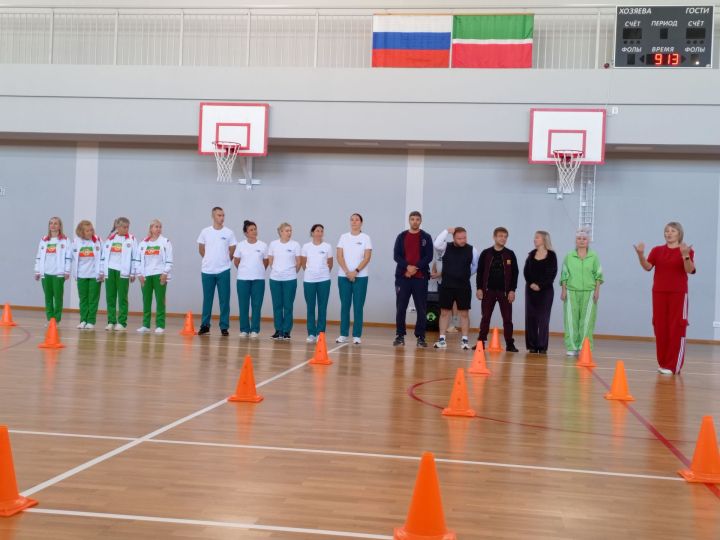 В Камских Полянах прошли «Весёлые старты», посвящённые Дню профсоюзов