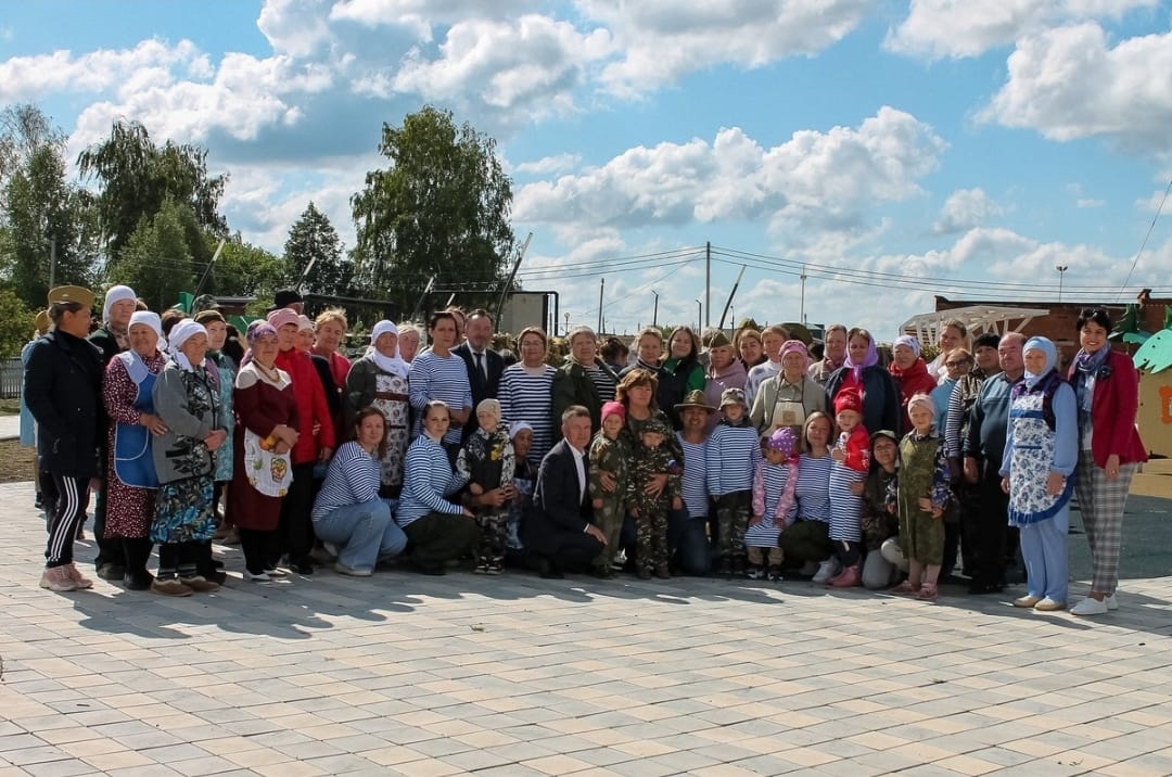 Погода в смыловке. Митинг 9 май деревенский. День Победы село Покровское Неклин.