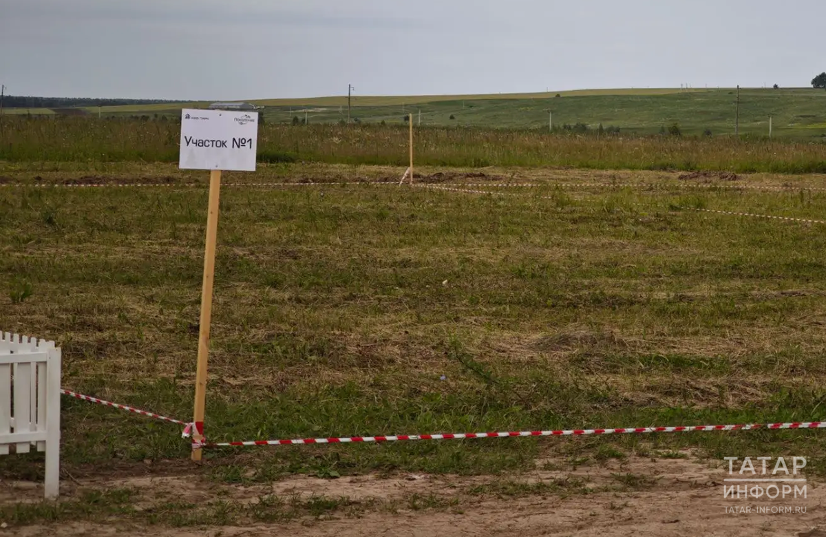 Прежде чем приступить к возведению дома, владелец должен удостовериться, что координаты границ его земельного участка зарегистрированы