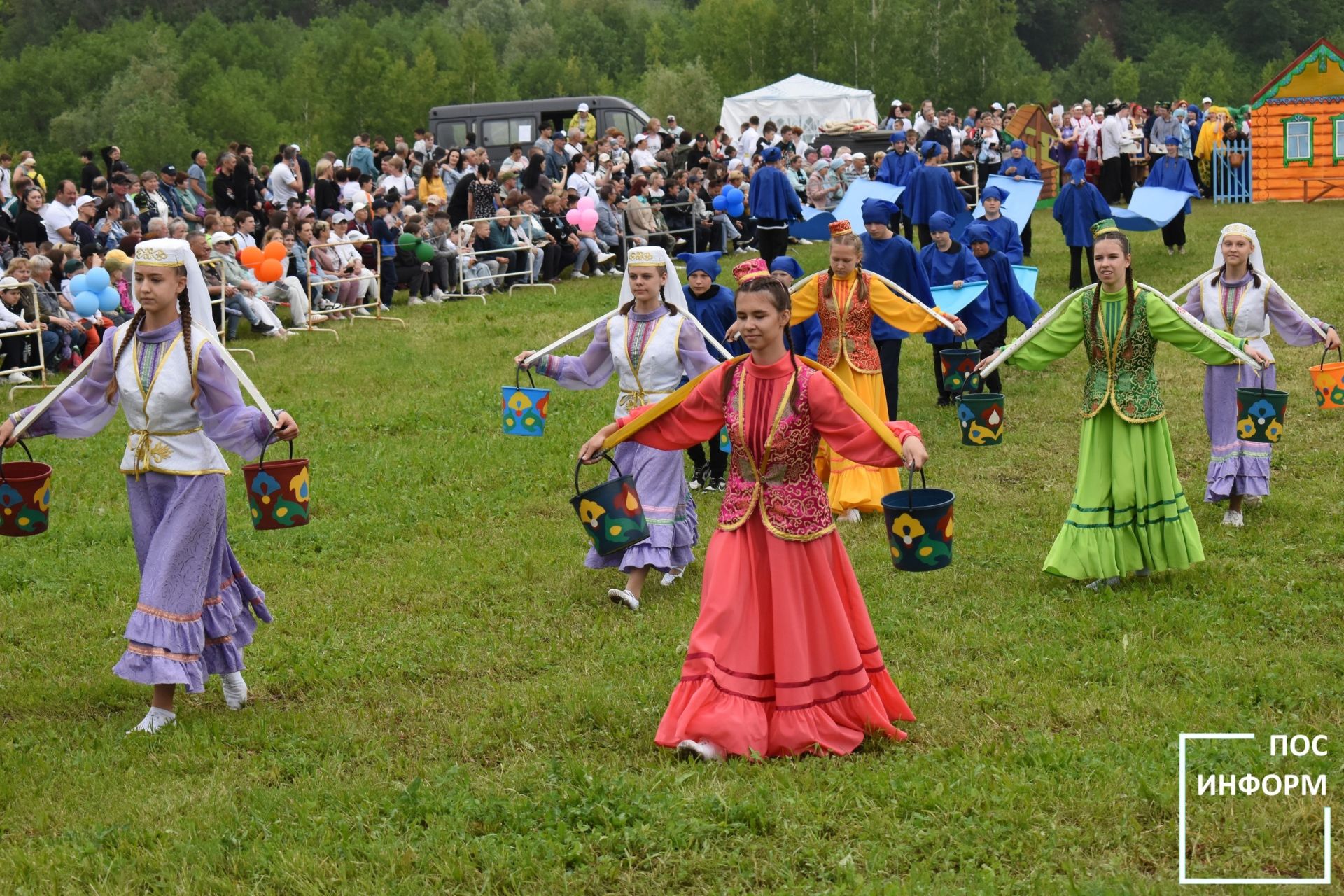 Жителей и гостей Камских Полян поздравляют с традиционным национальным праздником Сабантуй!