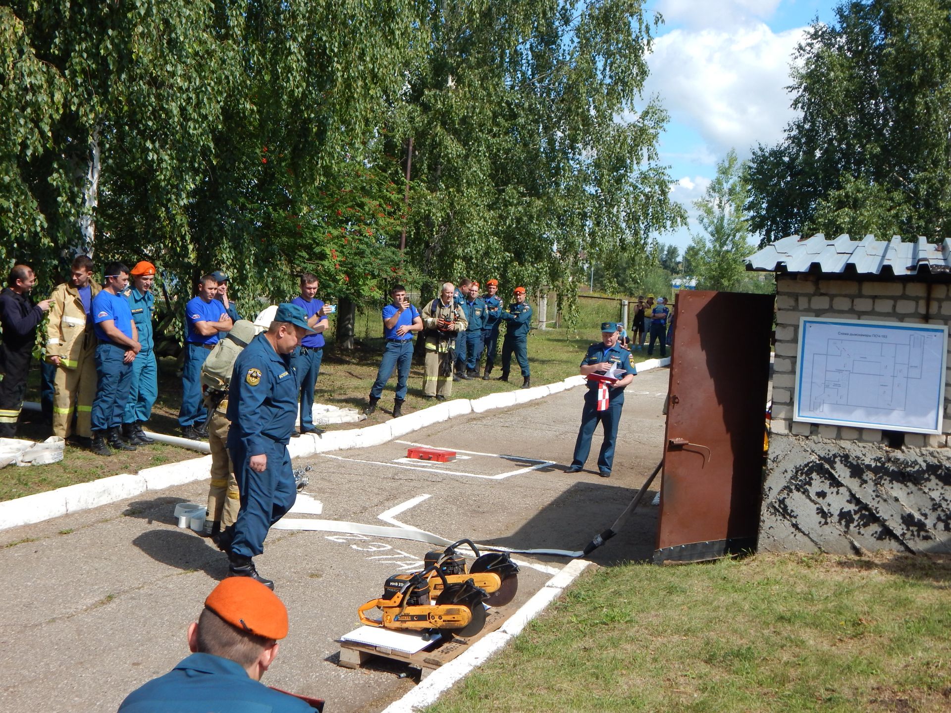 В Камских Полянах на территории пожарно-спасательной части № 163 развернулись соревнования республиканского масштаба + ФОТОРЕПОРТАЖ