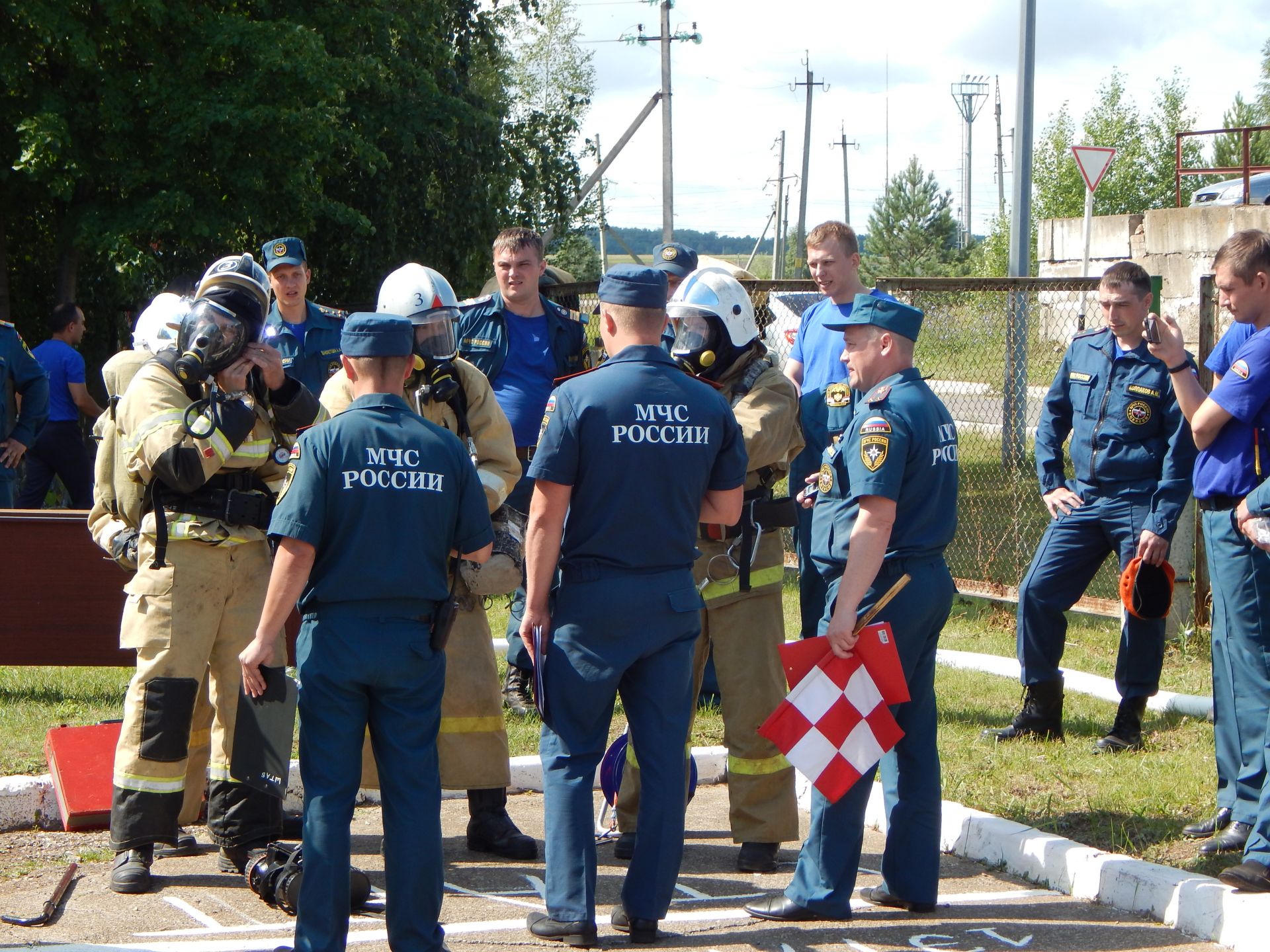 В Камских Полянах на территории пожарно-спасательной части № 163 развернулись соревнования республиканского масштаба + ФОТОРЕПОРТАЖ