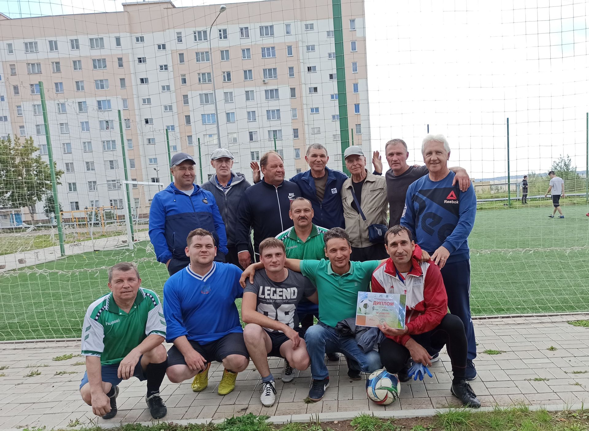 В Камских Полянах состоялся мини-футбол, посвященный Дню Республики Татарстан