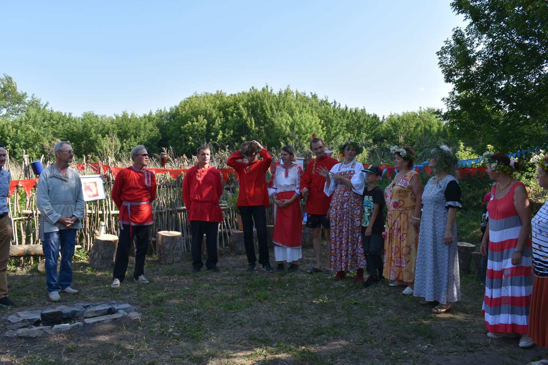 Камполянские пенсионеры отметили праздник летнего солнцестояния (ВИДЕО)