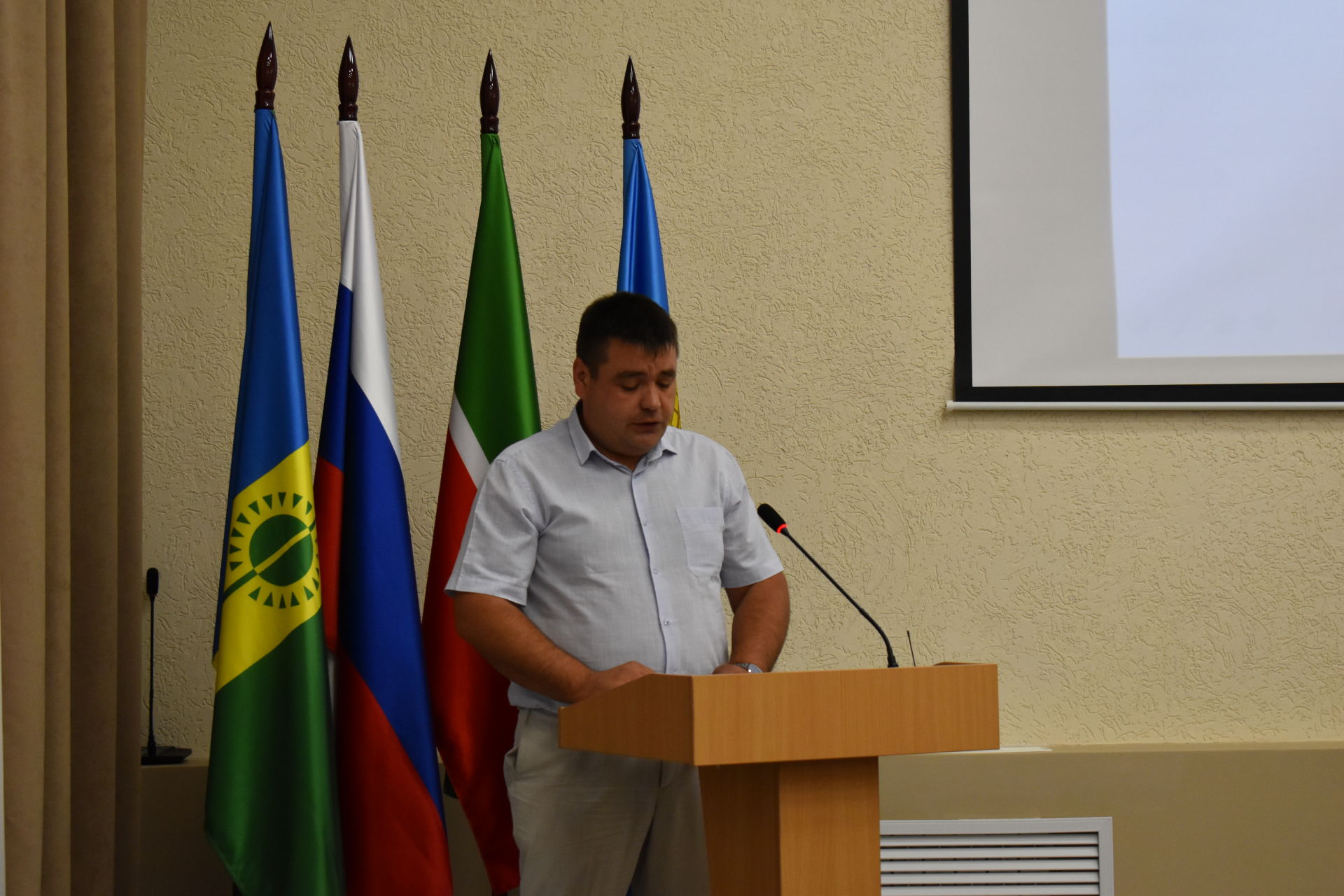 В Камских Полянах состоялась восьмая сессия Совета муниципального образования