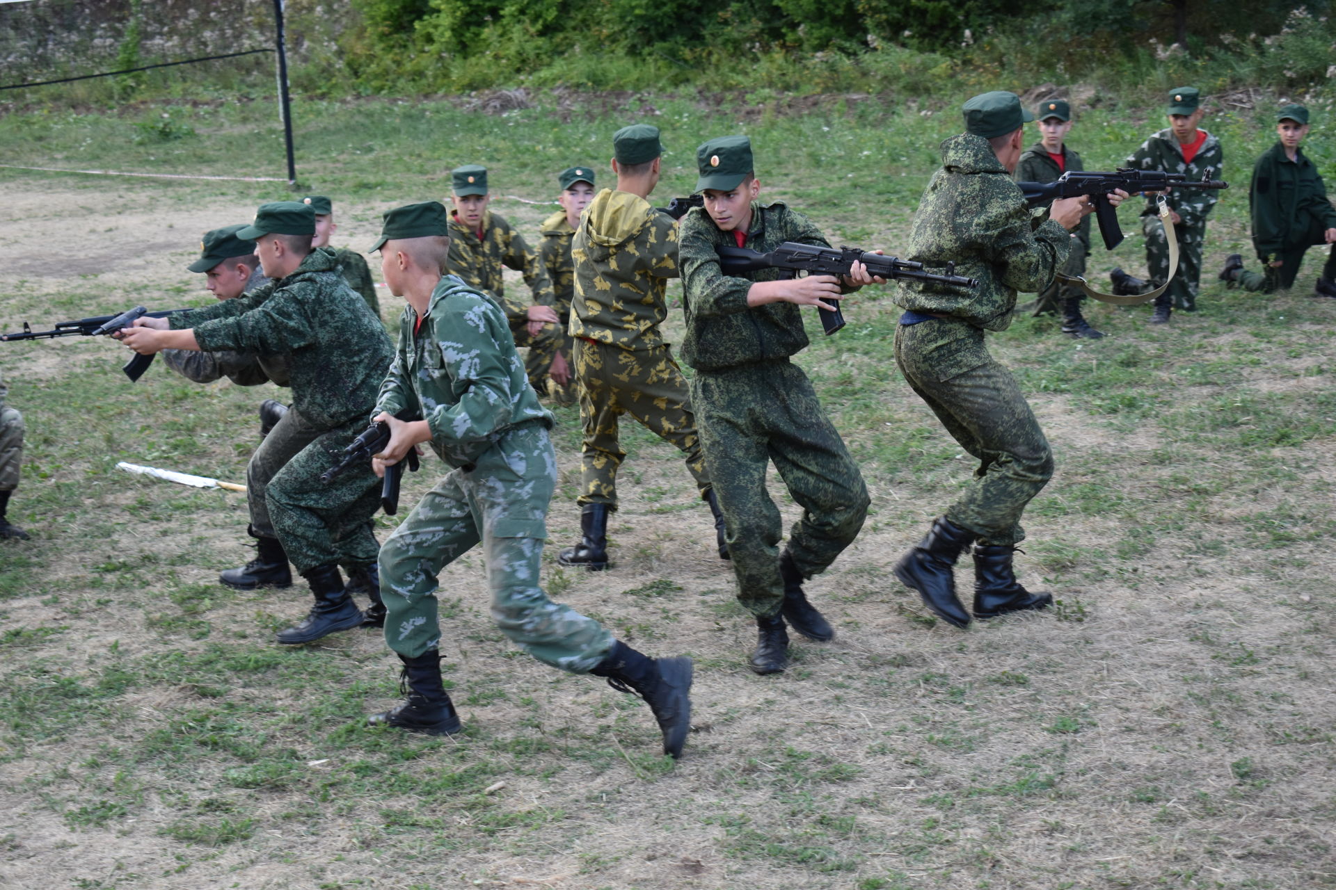 В Камских Полянах состоялось закрытие заключительной смены военно–полевого лагеря «Зарница»(ВИДЕО)
