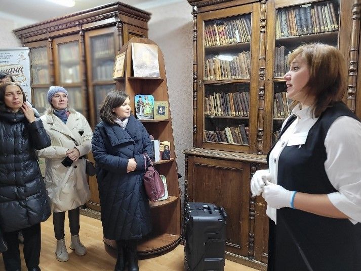 Библиотекари Камских Полян посетили город с богатой историей  - Елабугу