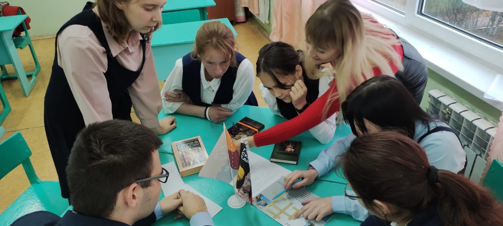 В Камско-Полянской школе №2 проведена квест-экскурсия «По следам Шекспира»