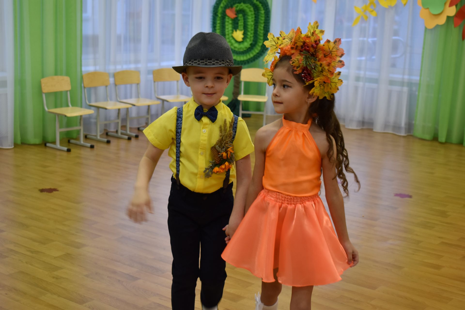 Осенняя дискотека в подготовительной группе детского сада «Огонёк»