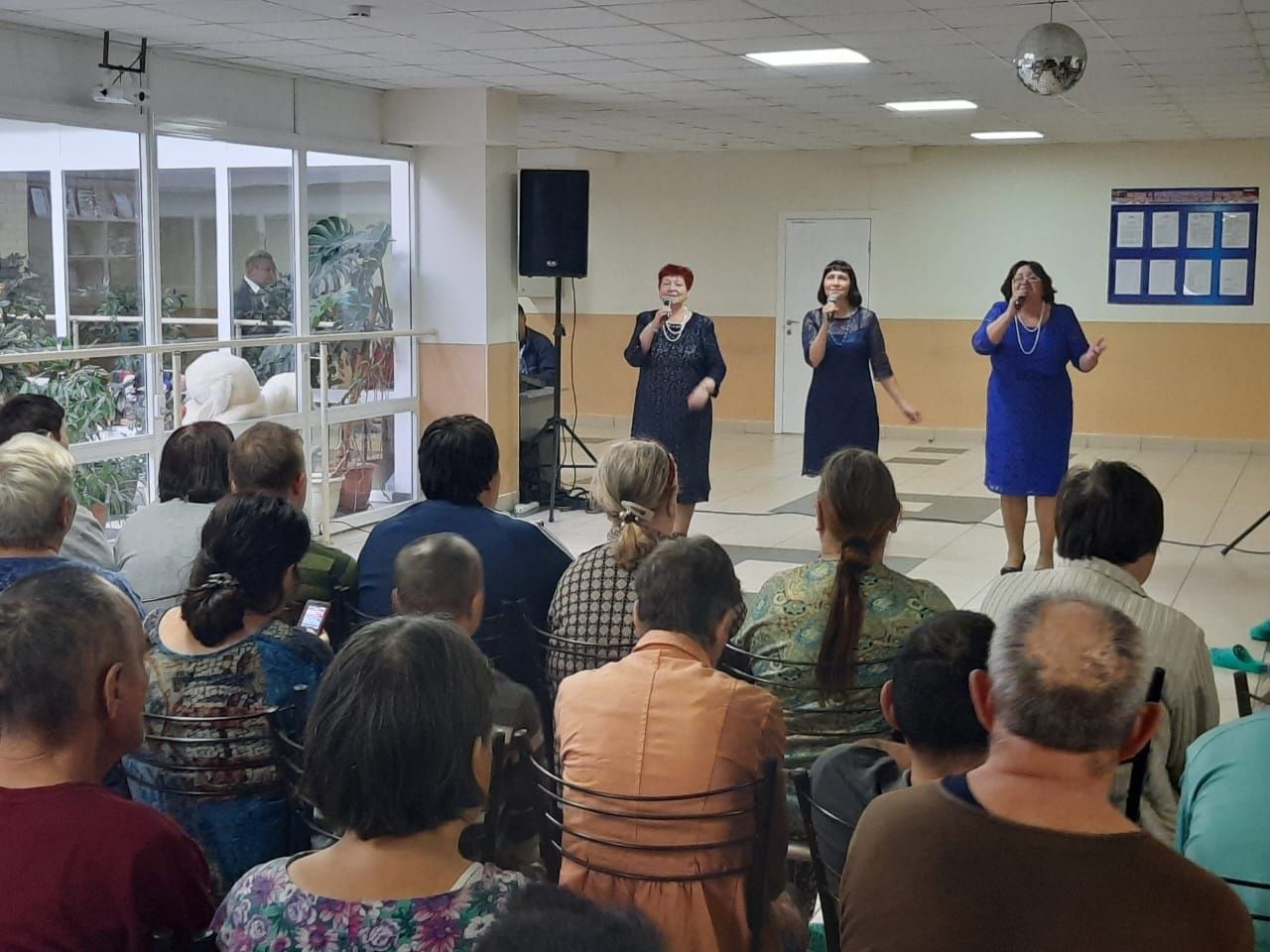 Работники КЦ «Чулман - Су» организовали концерт